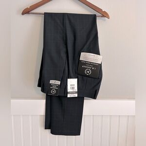 Haggar Mens 29x32 suit pants